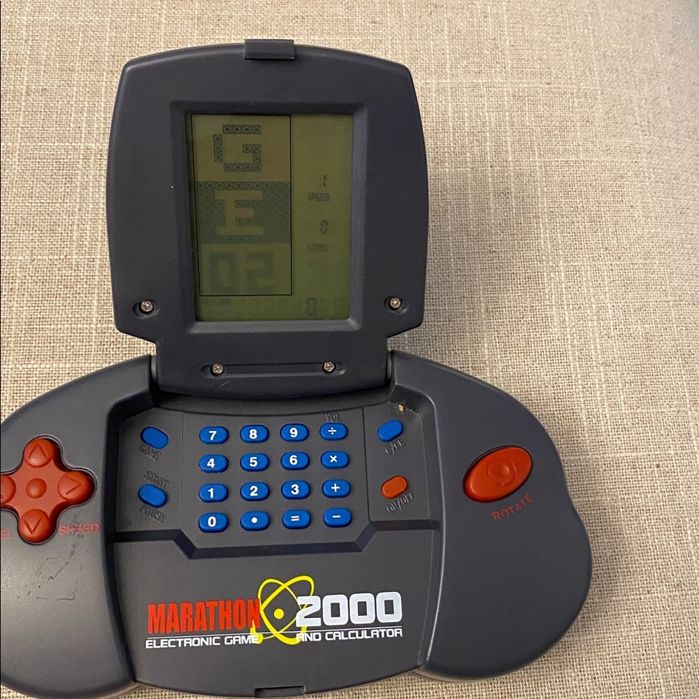 Marathon 2000 Electronic Game and Calculator